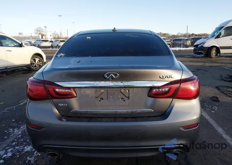 2015 Infiniti Q70L 3.7X z USA, uszkodzony, nr VIN JN1BY1PR9FM830301